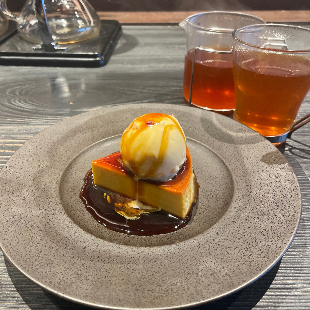 alléeのプリンとオリジナルブレンドティー