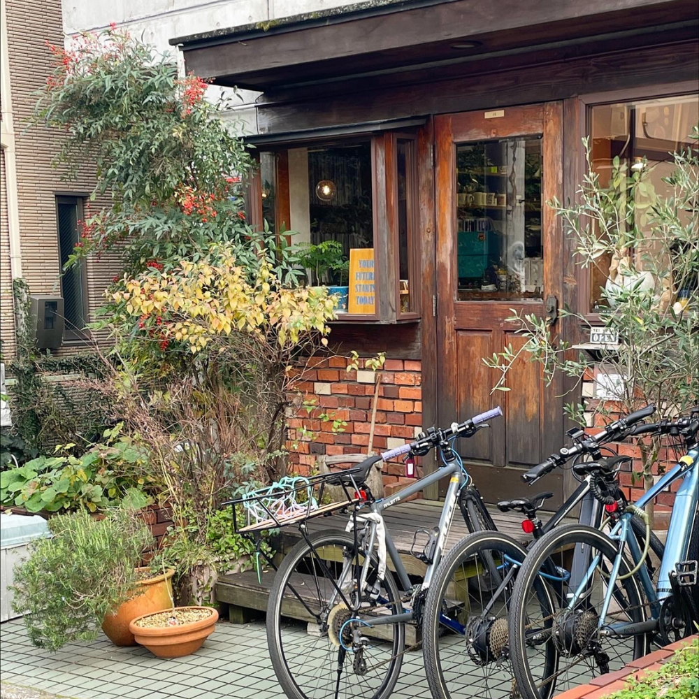 喫茶 壁と卵の外観