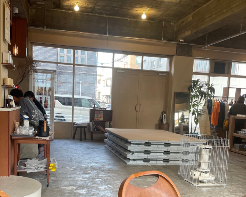 三鷹・STAYFUL LIFE STOREの内観2