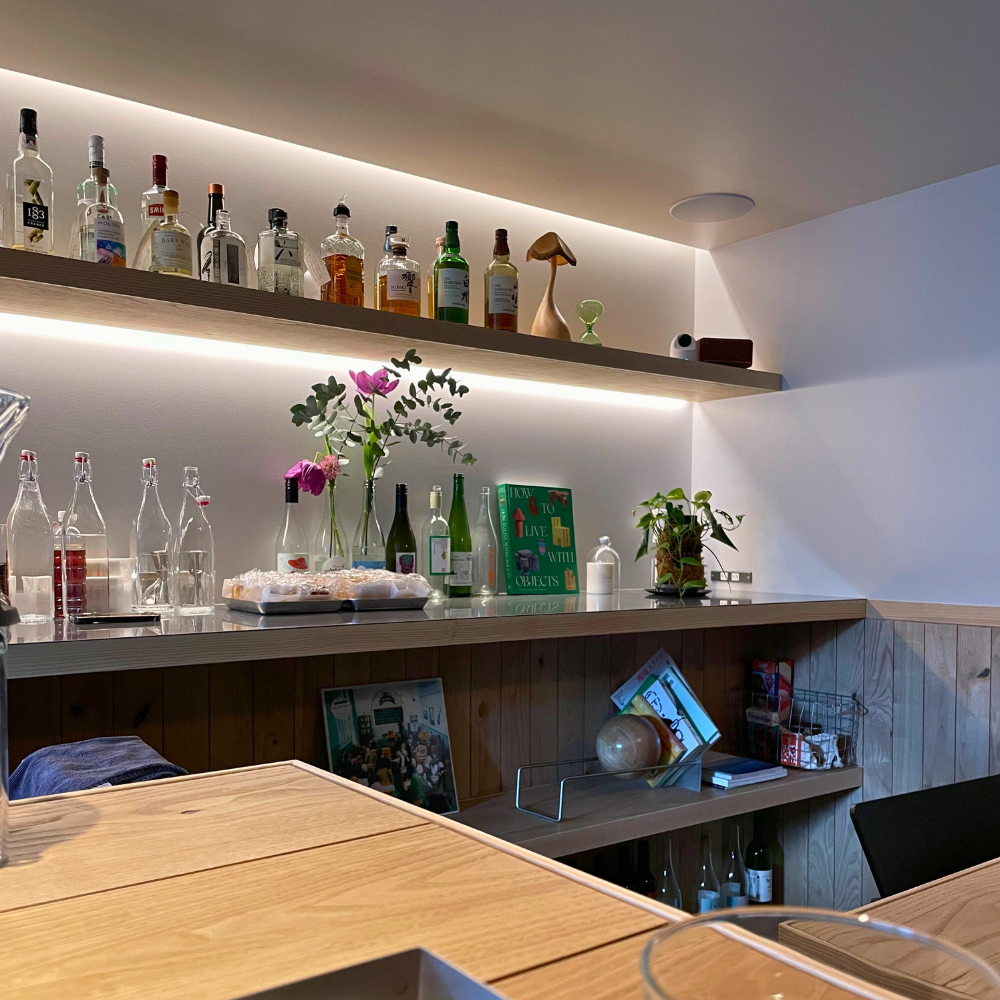 代官山　enne 店内 グリーン基調のおしゃれな空間